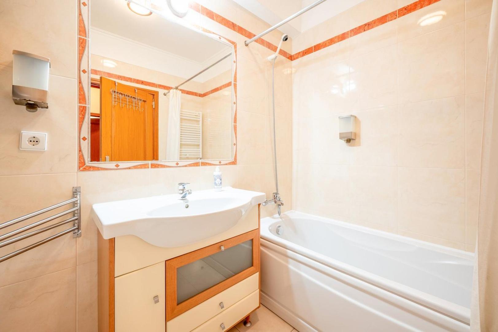 Guestready - Spacious Residence In Oeiras Barcarena Eksteriør billede